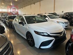 تۆیۆتا کامری